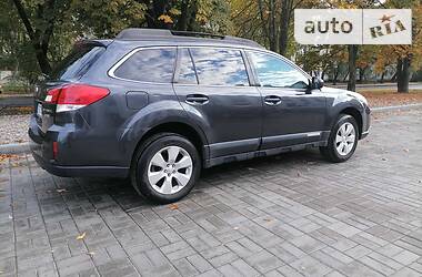 Універсал Subaru Outback 2011 в Черкасах