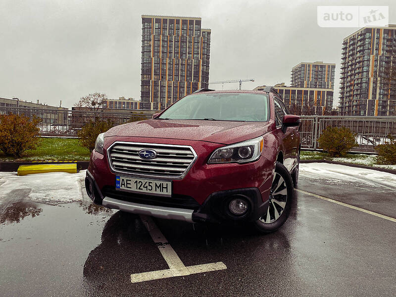 Универсал Subaru Outback 2016 в Киеве
