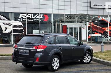 Универсал Subaru Outback 2011 в Киеве