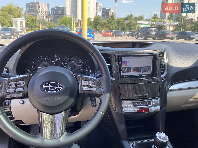 Универсал Subaru Outback 2010 в Днепре