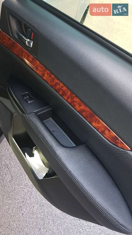 Універсал Subaru Outback 2010 в Черкасах