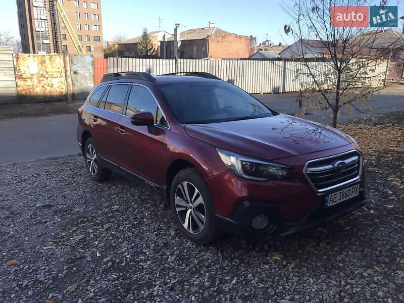 Універсал Subaru Outback 2018 в Дніпрі