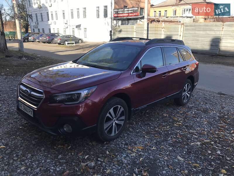 Універсал Subaru Outback 2018 в Дніпрі