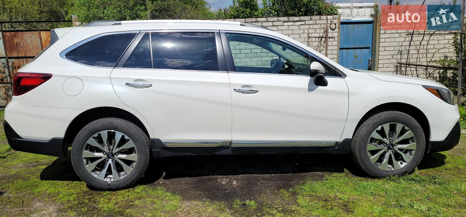 2019 Subaru Outback - мініатюра 2