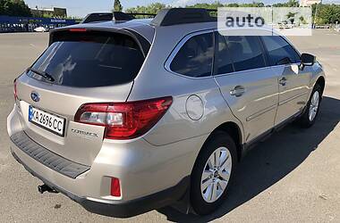 Универсал Subaru Outback 2017 в Киеве