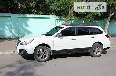 Внедорожник / Кроссовер Subaru Outback 2013 в Одессе