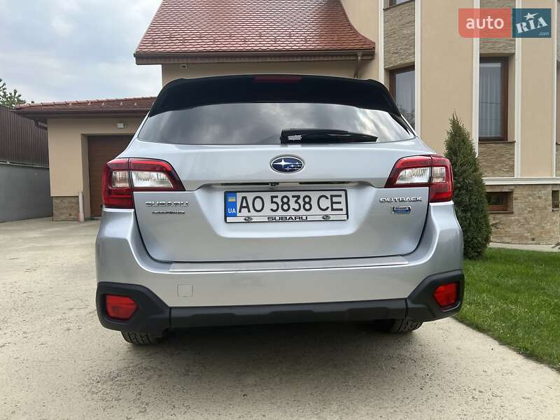 Универсал Subaru Outback 2015 в Ужгороде