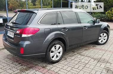 Универсал Subaru Outback 2010 в Луцке