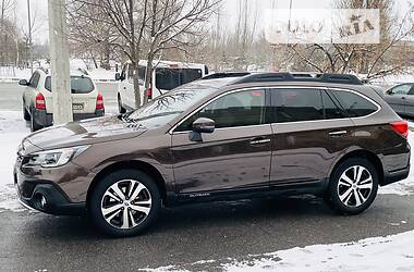 Внедорожник / Кроссовер Subaru Outback 2018 в 