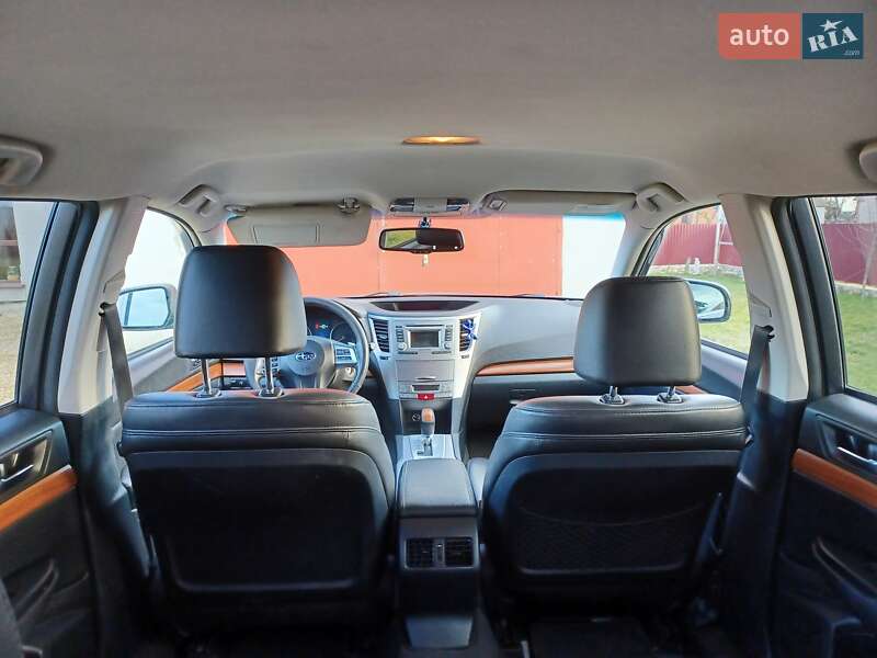 Універсал Subaru Outback 2012 в Тернополі