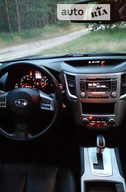 Универсал Subaru Outback 2014 в Змиеве