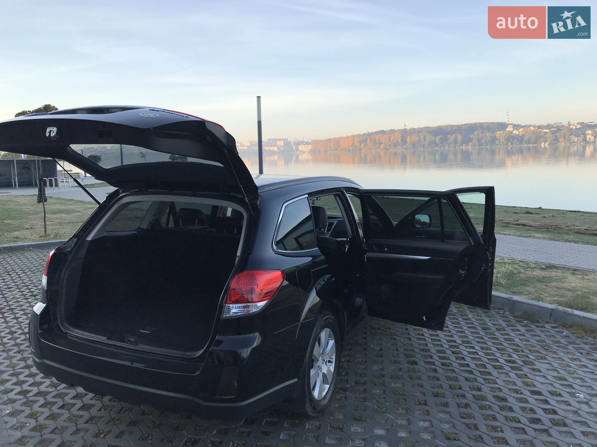 2011 Subaru Outback - мініатюра 3