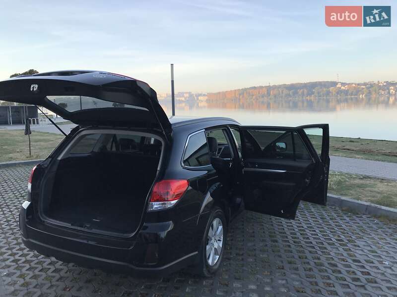 Универсал Subaru Outback 2011 в Тернополе