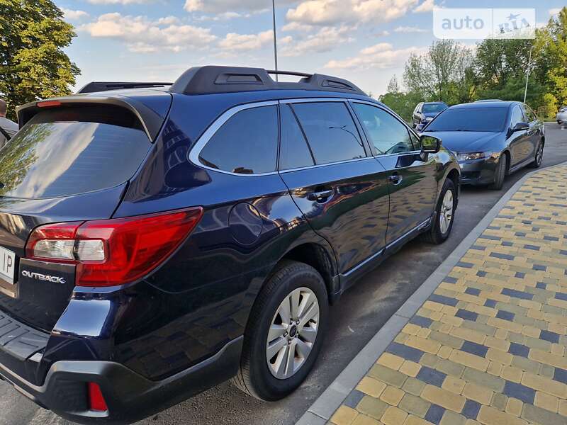 Универсал Subaru Outback 2018 в Киеве