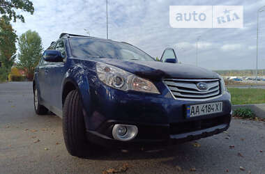 Універсал Subaru Outback 2010 в Києві