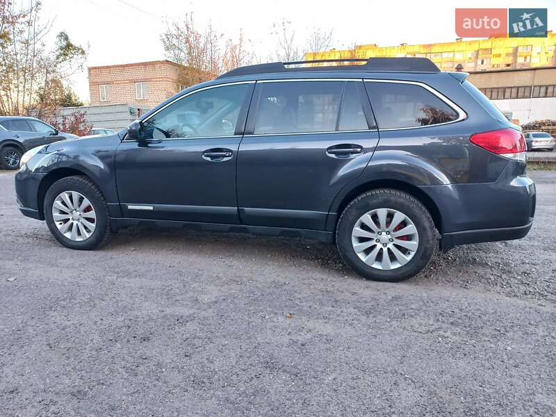 Subaru Outback 2012