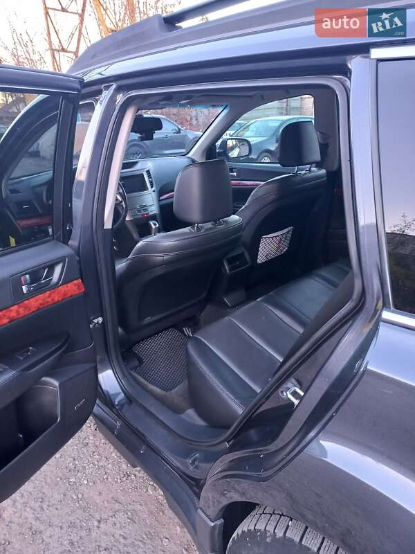 Универсал Subaru Outback 2012 в Виннице