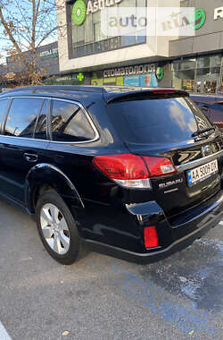 Універсал Subaru Outback 2010 в Києві