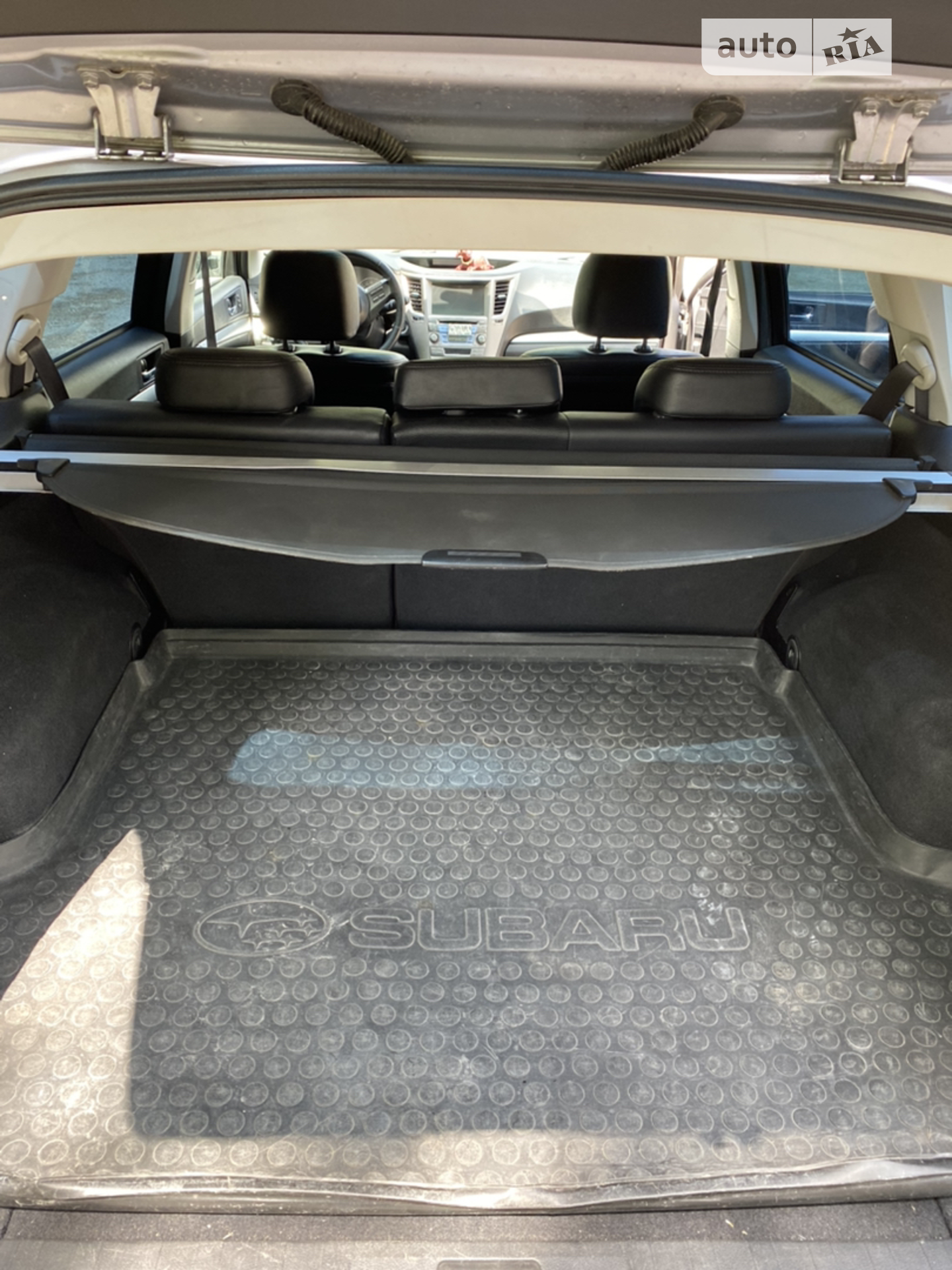 2011 Subaru Outback - мініатюра 18