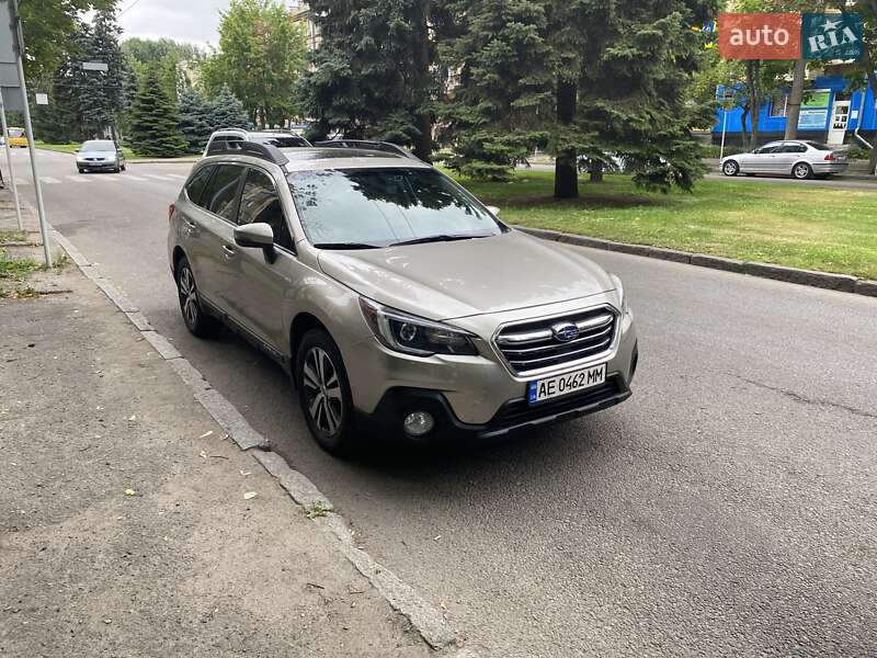 Subaru Outback 2018