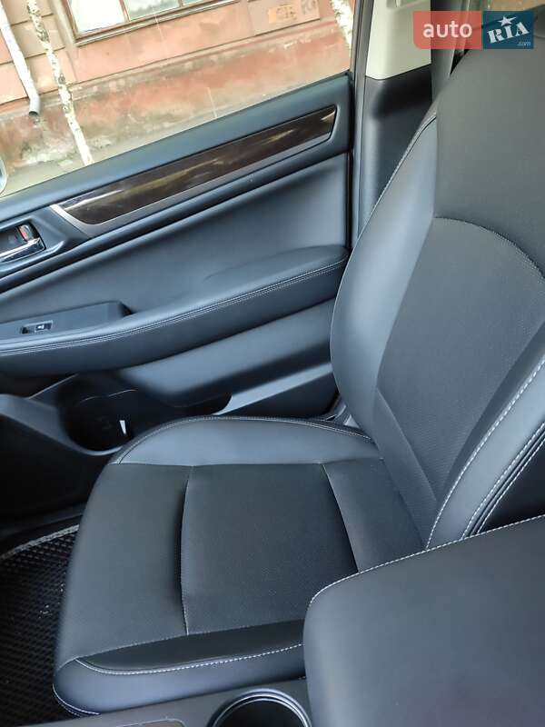 Универсал Subaru Outback 2019 в Киеве фото 10 Универсал Subaru Outback 2019 в Киеве