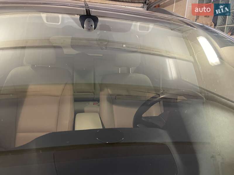 Универсал Subaru Outback 2016 в Киеве фото 19 Универсал Subaru Outback 2016 в Киеве