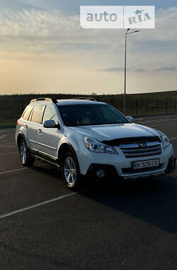 Универсал Subaru Outback 2013 в Ровно