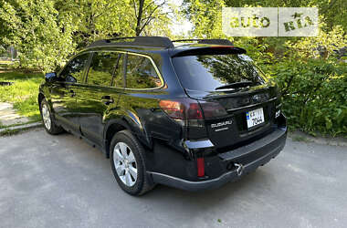 Subaru Outback 2010