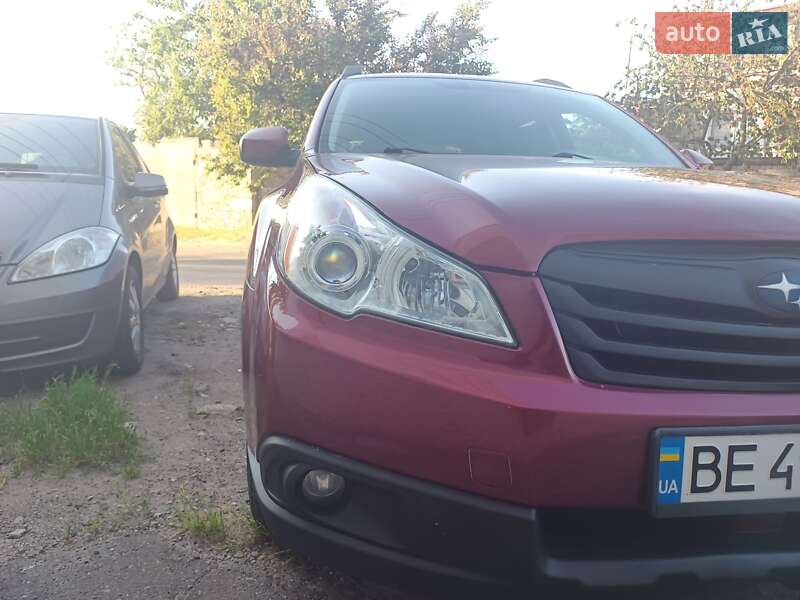 Универсал Subaru Outback 2012 в Николаеве