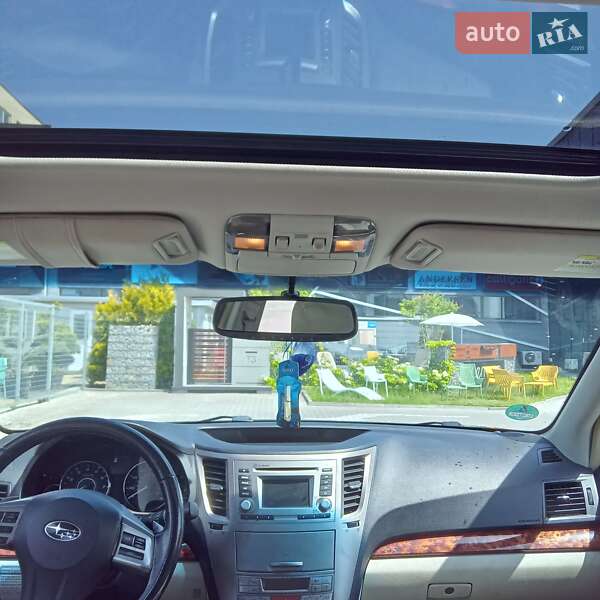 Универсал Subaru Outback 2011 в Львове