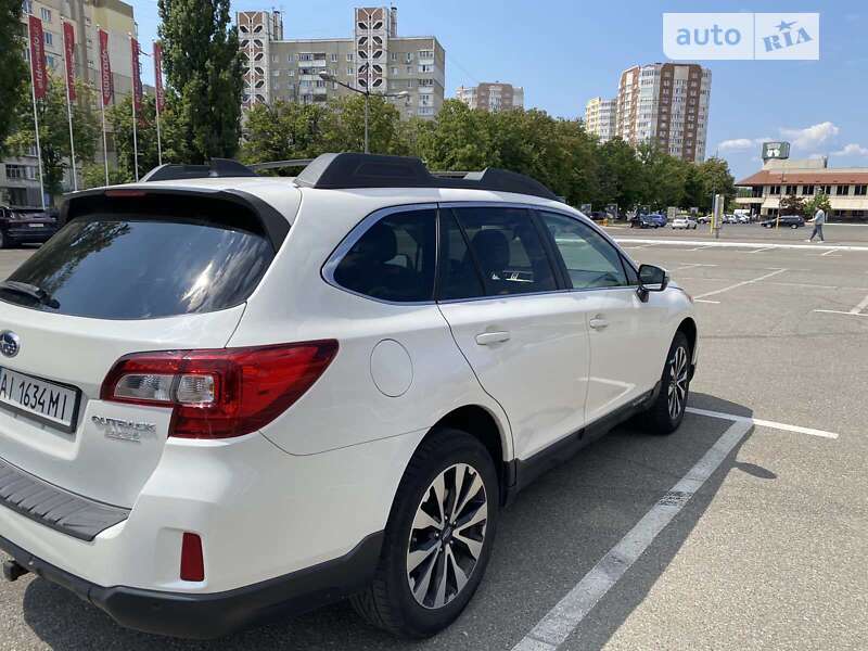 Универсал Subaru Outback 2017 в Киеве
