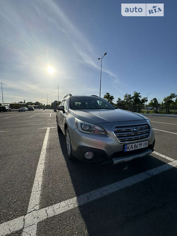 Subaru Outback 2015