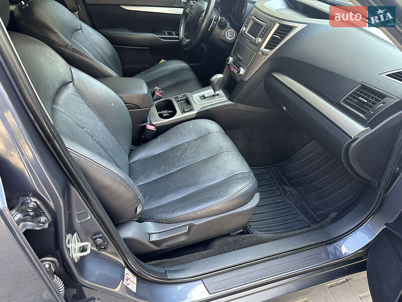 Універсал Subaru Outback 2013 в Одесі