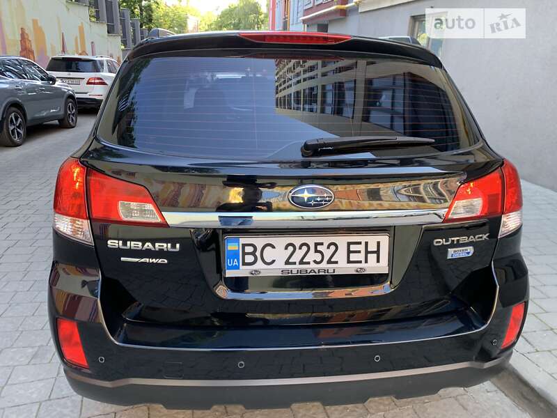 Универсал Subaru Outback 2013 в Львове