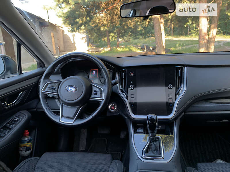 Универсал Subaru Outback 2021 в Вараше