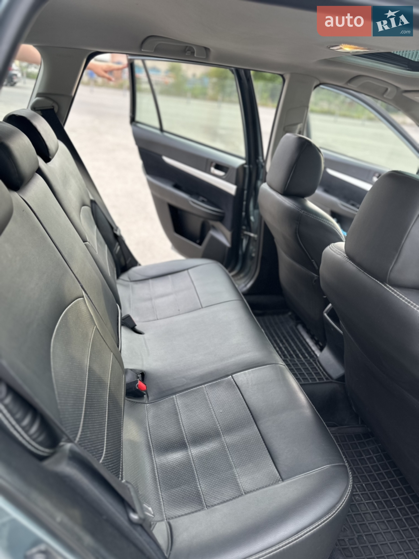 2010 Subaru Outback - мініатюра 18
