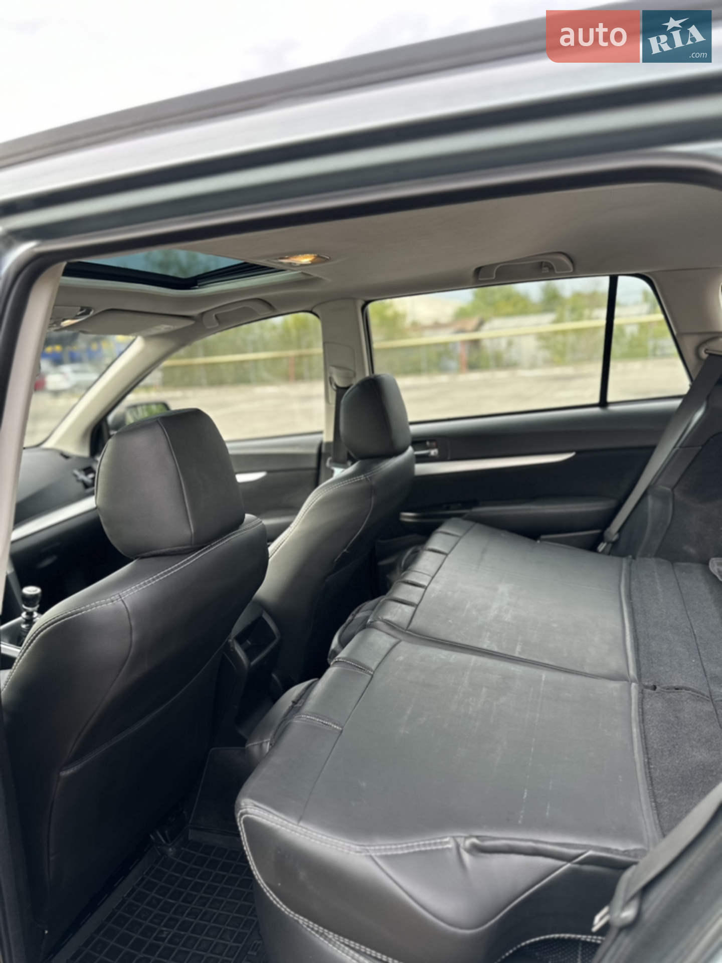 2010 Subaru Outback - мініатюра 26