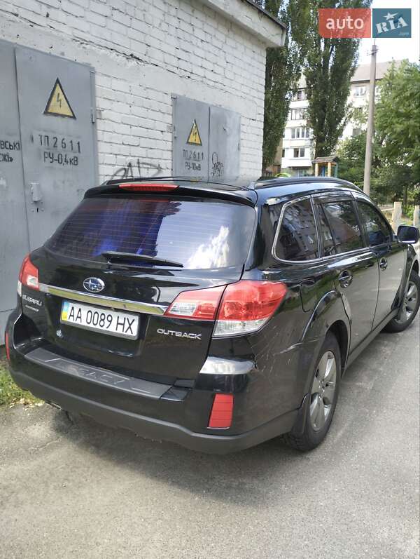 Універсал Subaru Outback 2010 в Києві