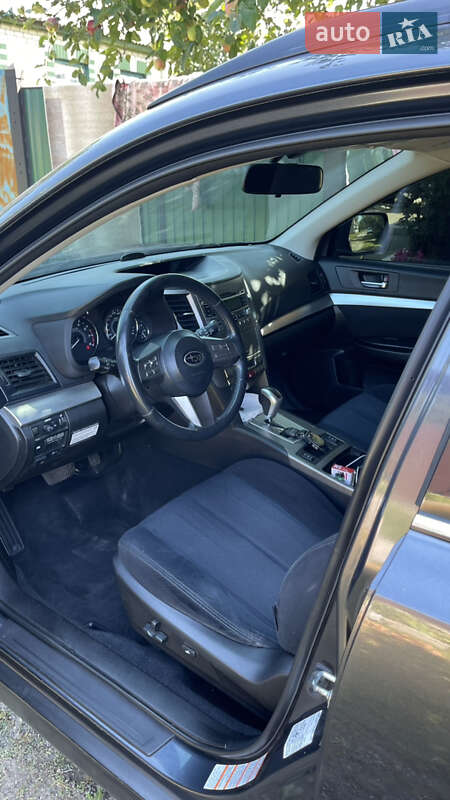 Универсал Subaru Outback 2010 в Киеве