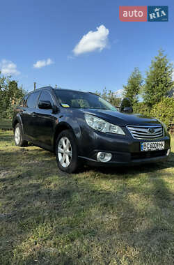 Subaru Outback 2010