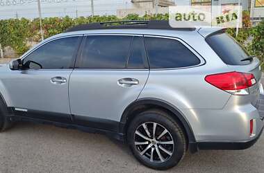 Subaru Outback 2012