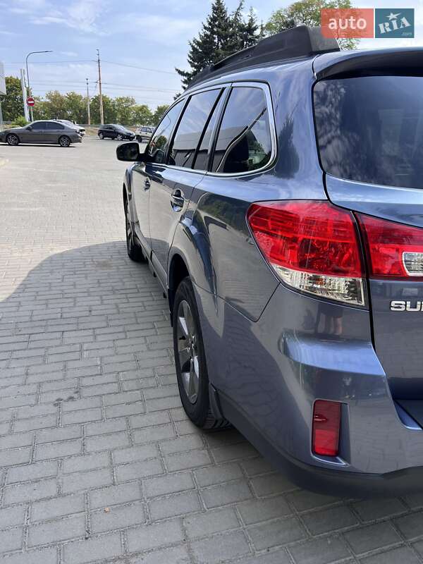 Универсал Subaru Outback 2014 в Днепре