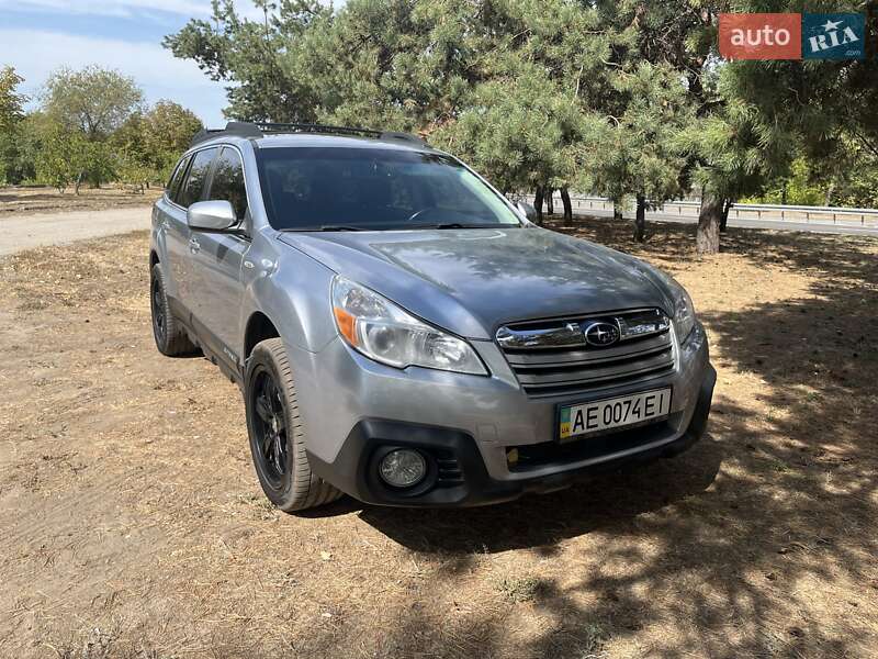 Subaru Outback 2013
