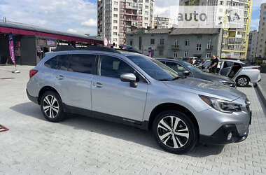 Універсал Subaru Outback 2018 в Львові