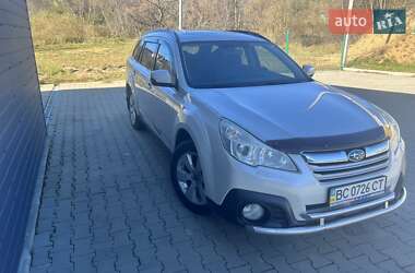 Универсал Subaru Outback 2013 в Сходнице