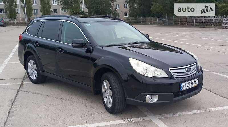 Subaru Outback 2011