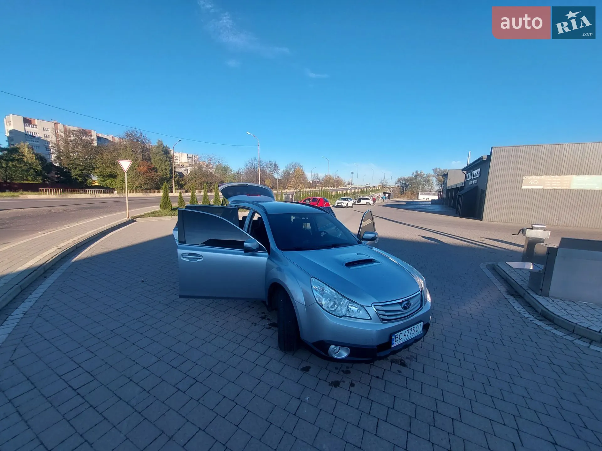 2011 Subaru Outback - мініатюра 10