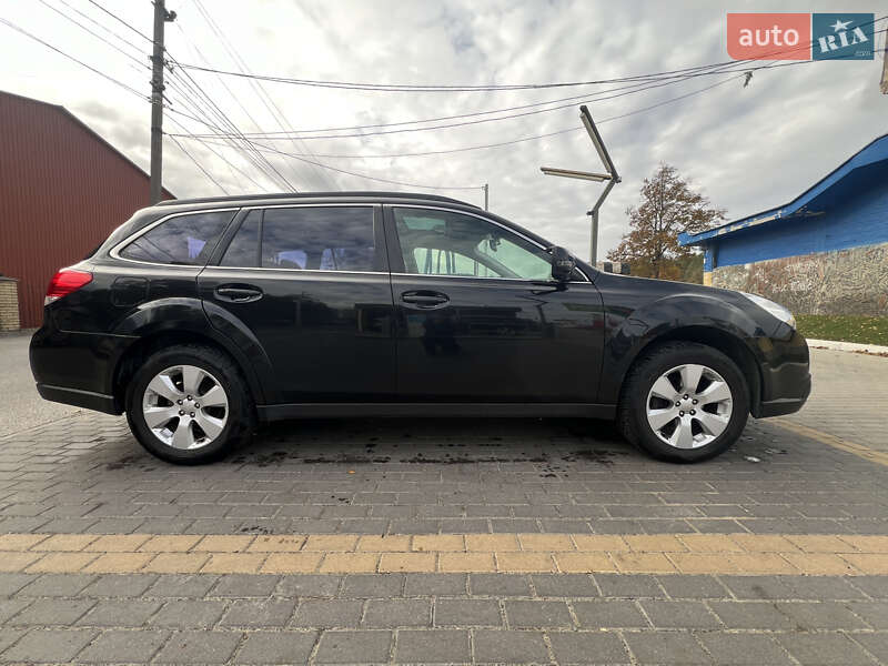Subaru Outback 2011