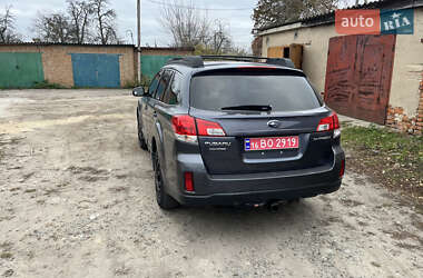 Универсал Subaru Outback 2014 в Радомышле