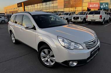 Универсал Subaru Outback 2011 в Киеве